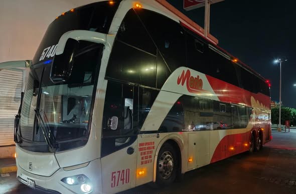 Autobús de Merlo Transportes en terminal